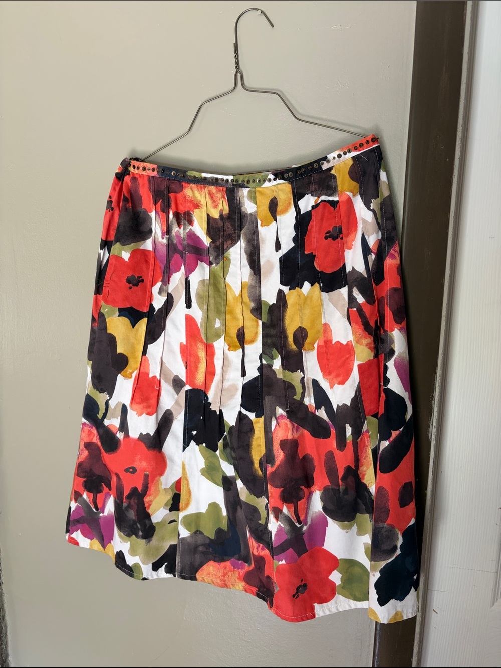 Floral Pleated A-Line Skirt in Red Multi